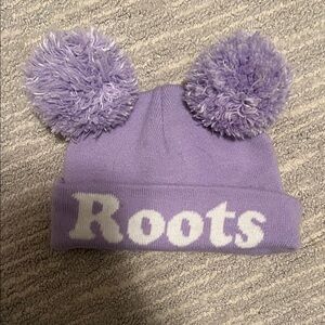 Roots Baby purple winter hat: 0-12 months